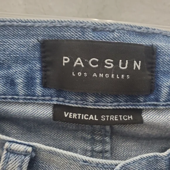 Pac Sun Embroidered Patches Paint Bleach Distressed Jeans /Unisex - Picture 7 of 9